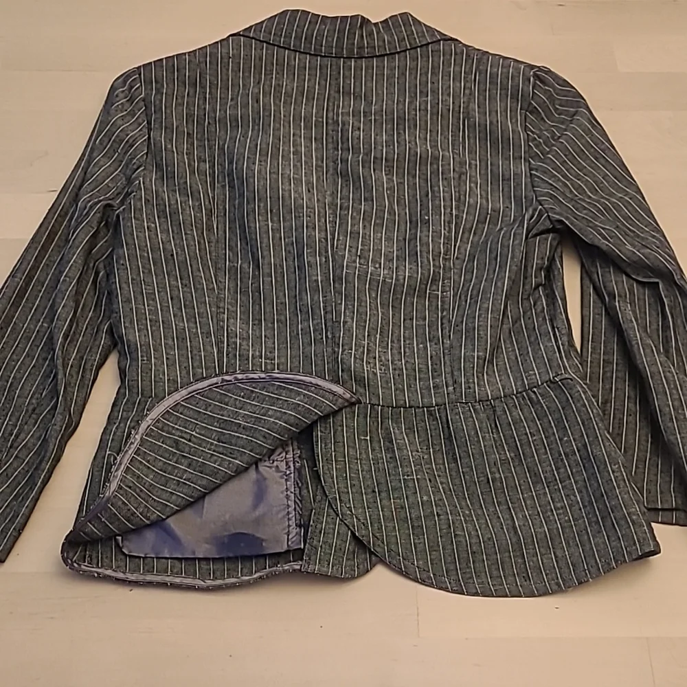 EUC VTG Mandee Linen/Cotton Blend Pinstriped Blazer - Picture 5 of 11